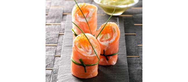 rouleaux-de-saumon-et-sauce-a-l-avocat - Mathon