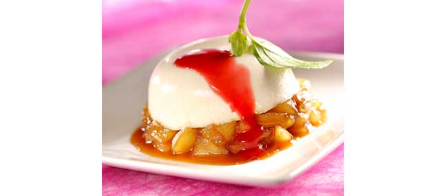 panna-cotta-sur-pommes-caramelisees - Mathon