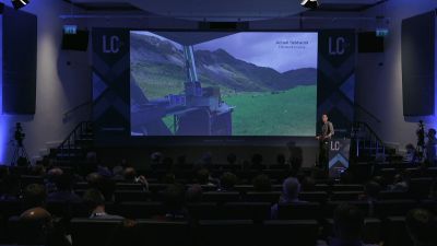 Real-time nanopore sequencing and analysis of plant genomes in a tent in Snowdonia National Park