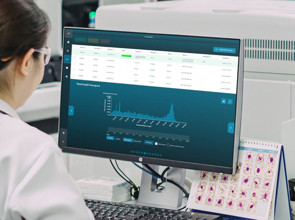 Scientist using EPI2ME software to analyse sequencing data