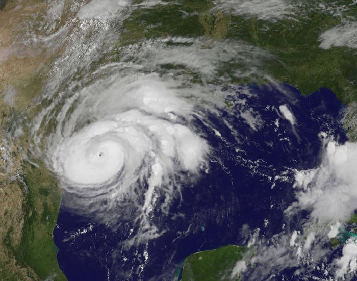 Whole-Genome Sequencing of a Human Clinical Isolate of emm28 Streptococcus pyogenes Causing Necrotizing Fasciitis Acquired Contemporaneously with Hurricane Harvey