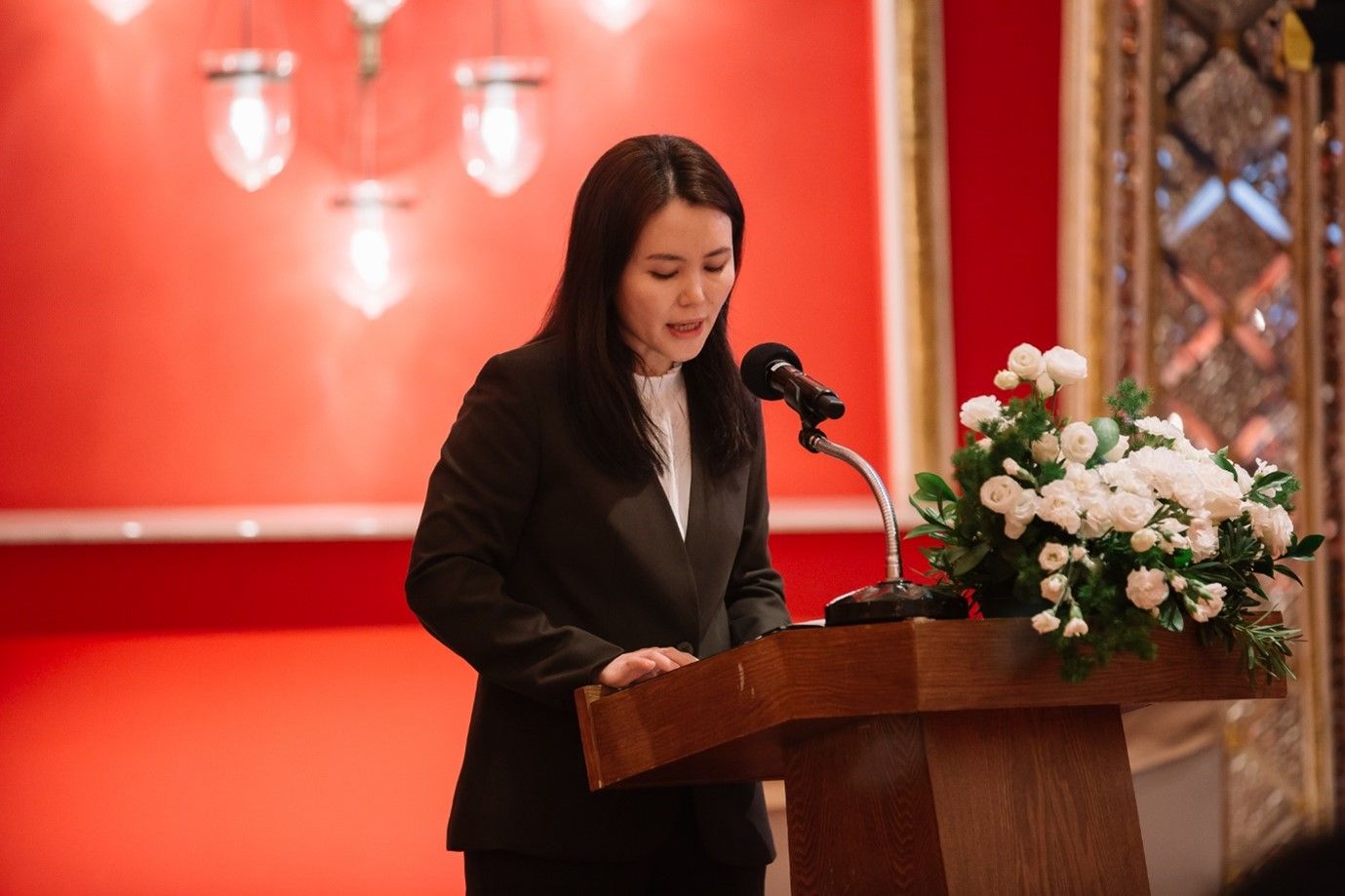 Lei Tong, Associate Director, Clinical Sales Specialists