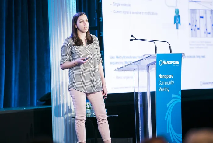 Single-molecule long-read sequencing reveals chromatin basis of gene expression