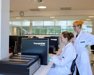 BaseClear team analysing PromethION sequencing data