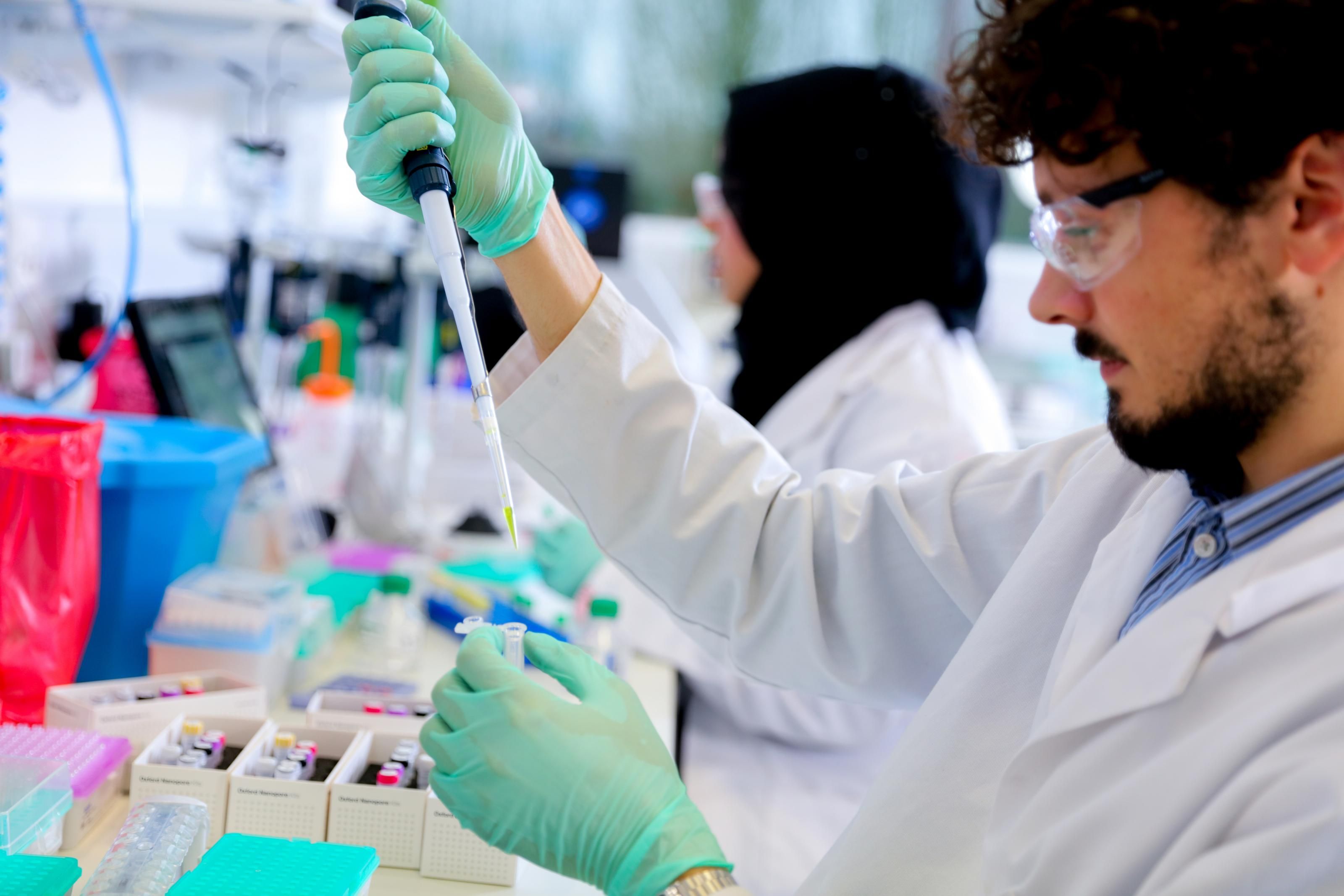 Medium Resolution jpg-Nanopore Lab_Scientists_11