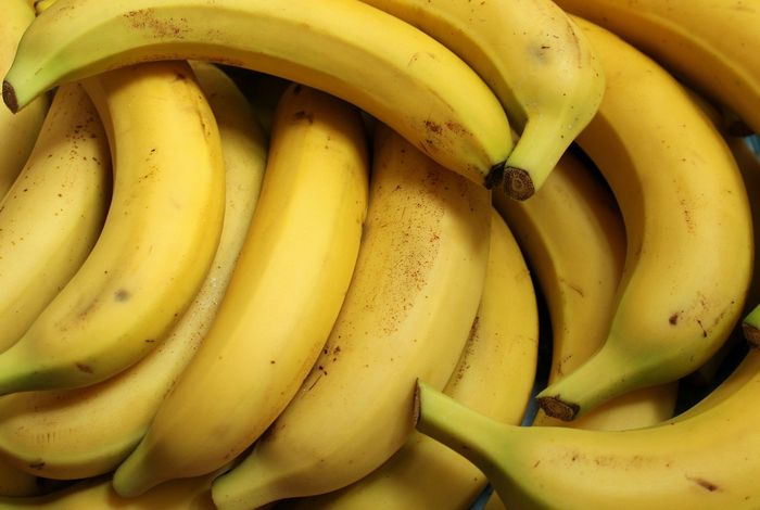 Telomere-to-telomere gapless chromosomes of banana using nanopore sequencing