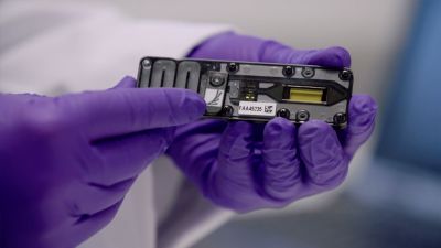 Oxford Nanopore sequencing, hybrid error correction, and de novo assembly of a eukaryotic genome