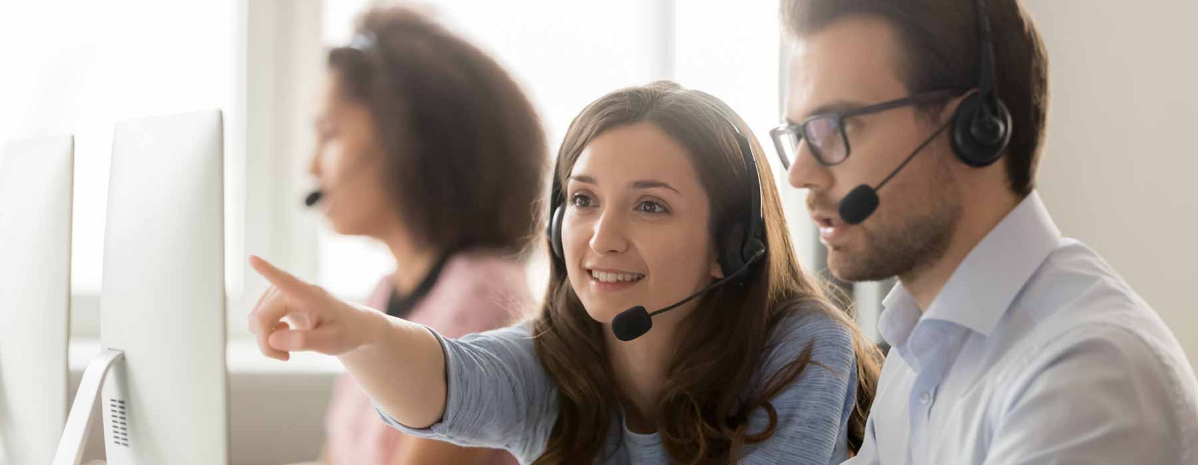 Outsourcing, a własny dział Call Center