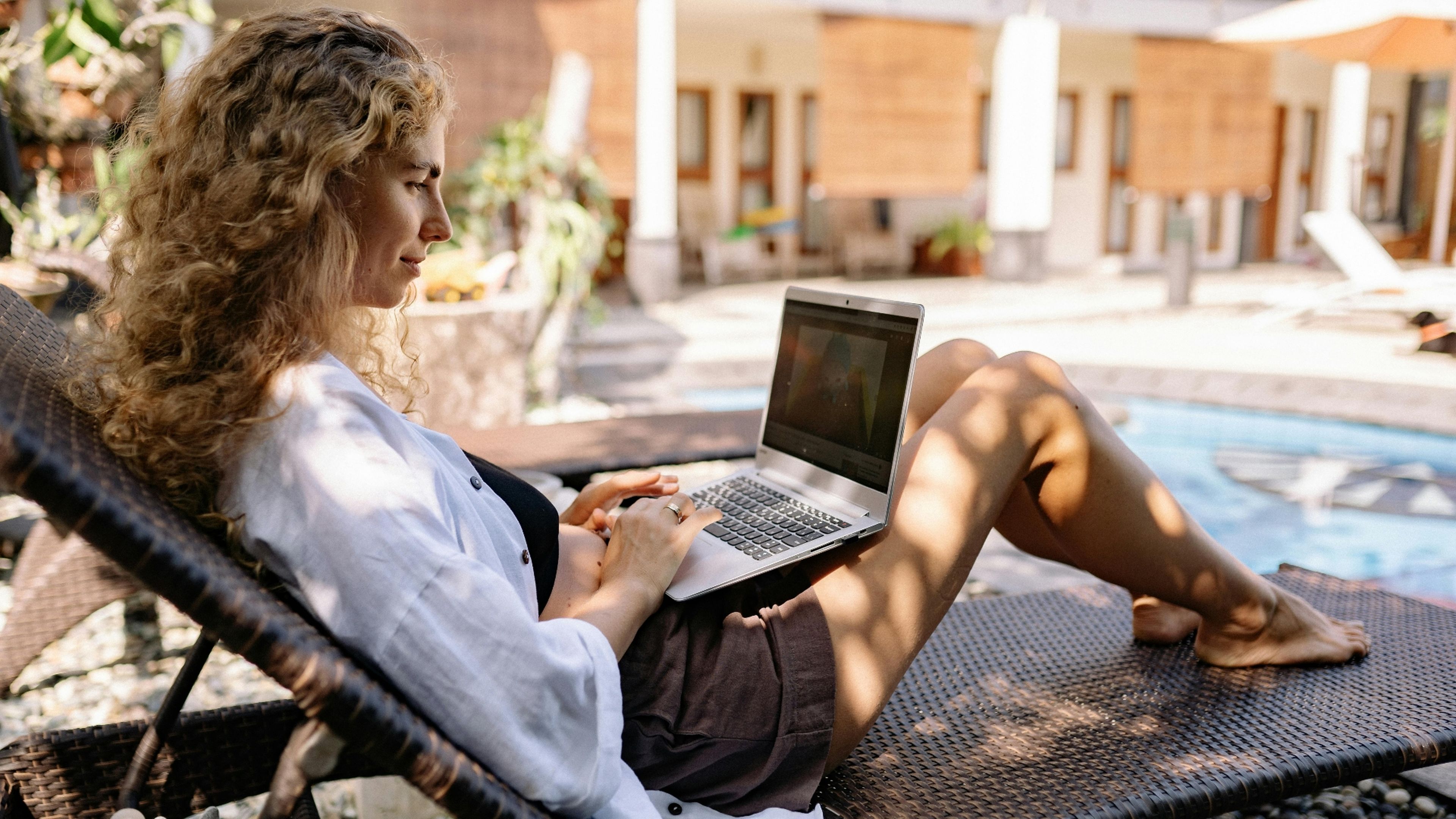 Remote Work and Workation - Exploring modern work models