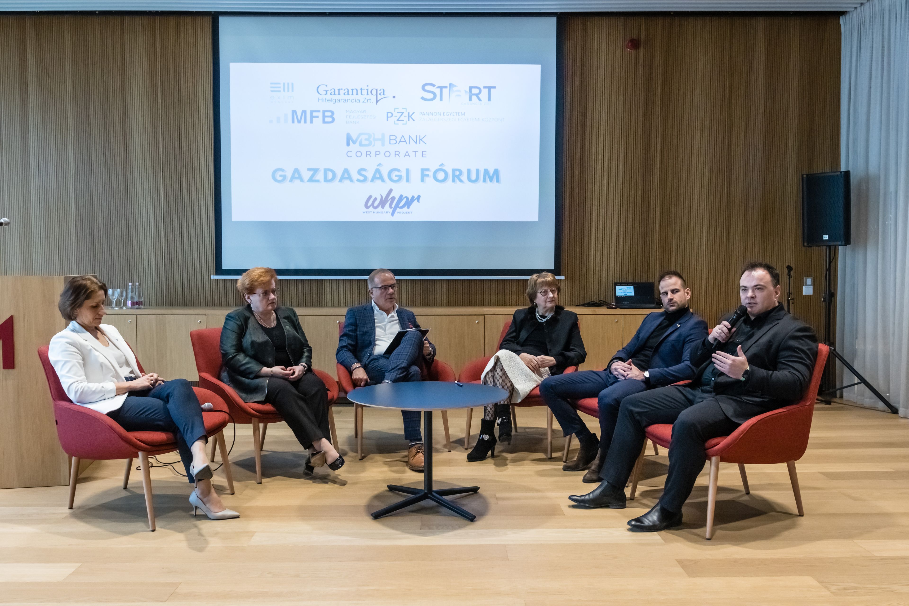 Gazdasági fórum Zalaegerszegen: A munkaerőpiaci trendektől az innovációs kihívásokig