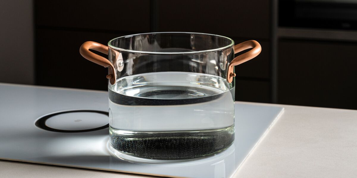 The Glass Pot Bronze