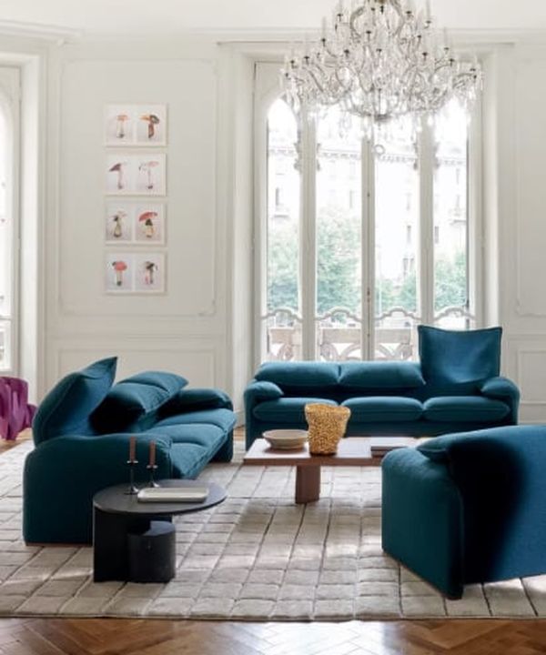 En livraison immédiate Cassina