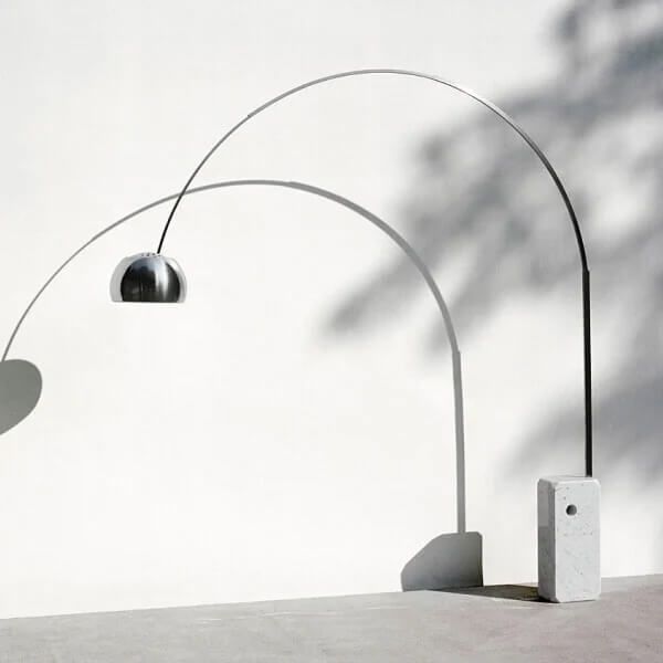 Lampadaires en stock