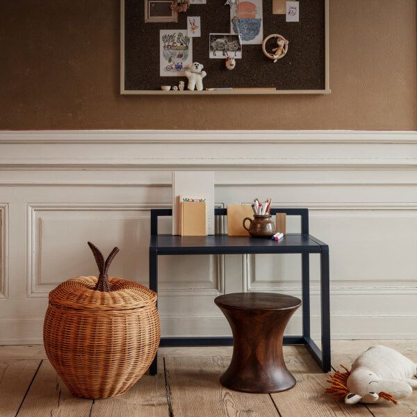 Tische und Couchtische