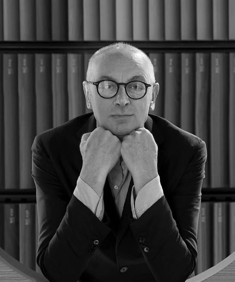 Piero Lissoni, maestro del minimalismo refinado