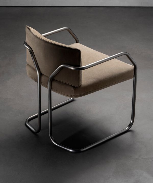 Henge Chaises