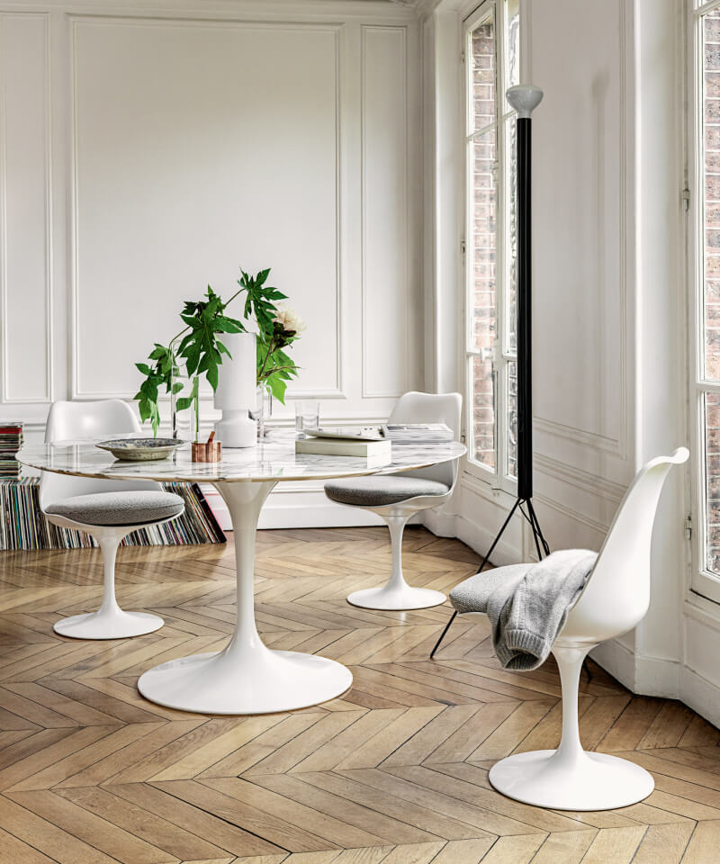 Knoll Pedestal