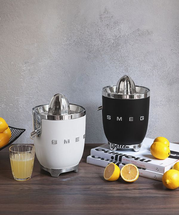 Presse-agrumes Smeg