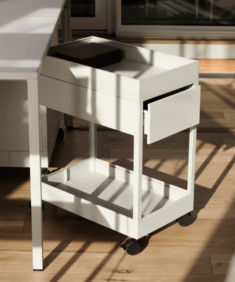 Commodes et chariots