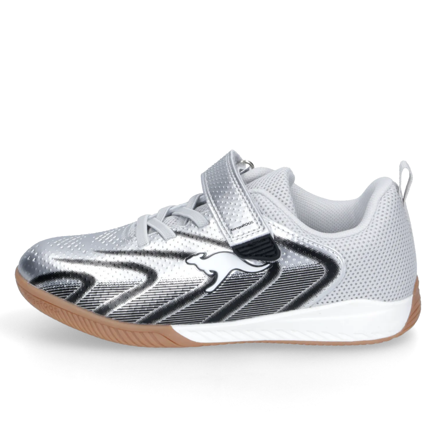Silberner Kinder-Hallenschuh von KangaROOS mit Klettverschluss und Gummisohle.