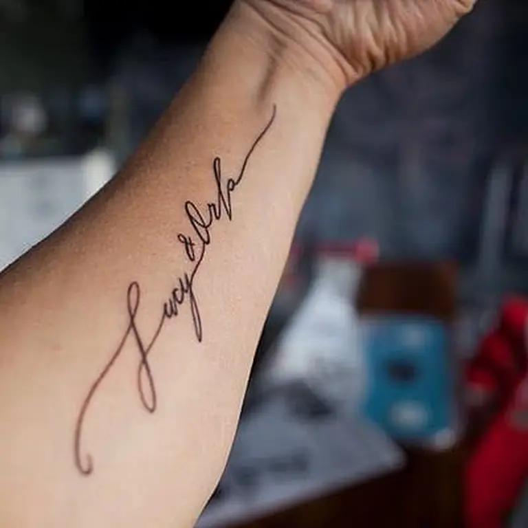 tattoo_lettering_styles_to_try_in_linearity_curve_image_11
