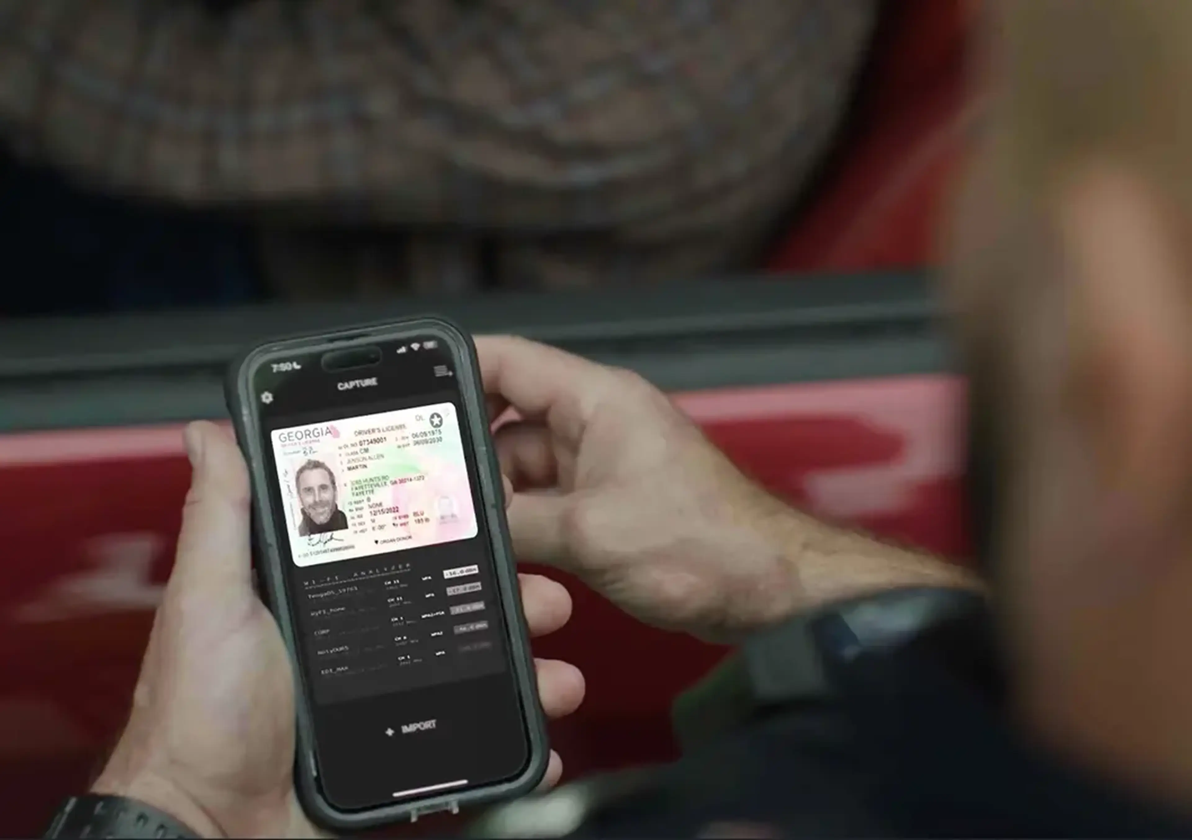 This Handheld Weapon Could Change Policing Forever (Axon) - 0yebafq