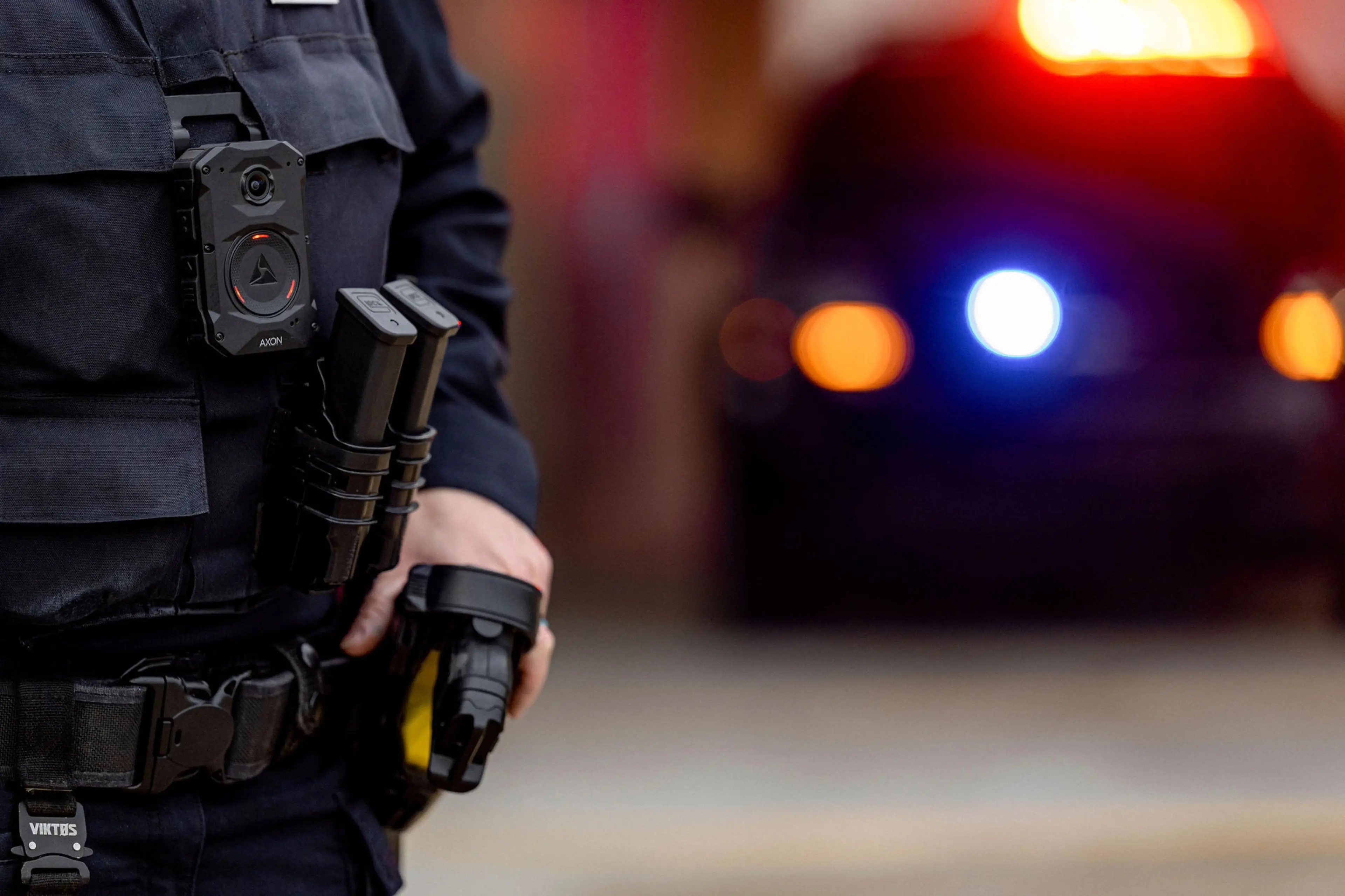 11+ features that define the best body cameras for law enforcement 