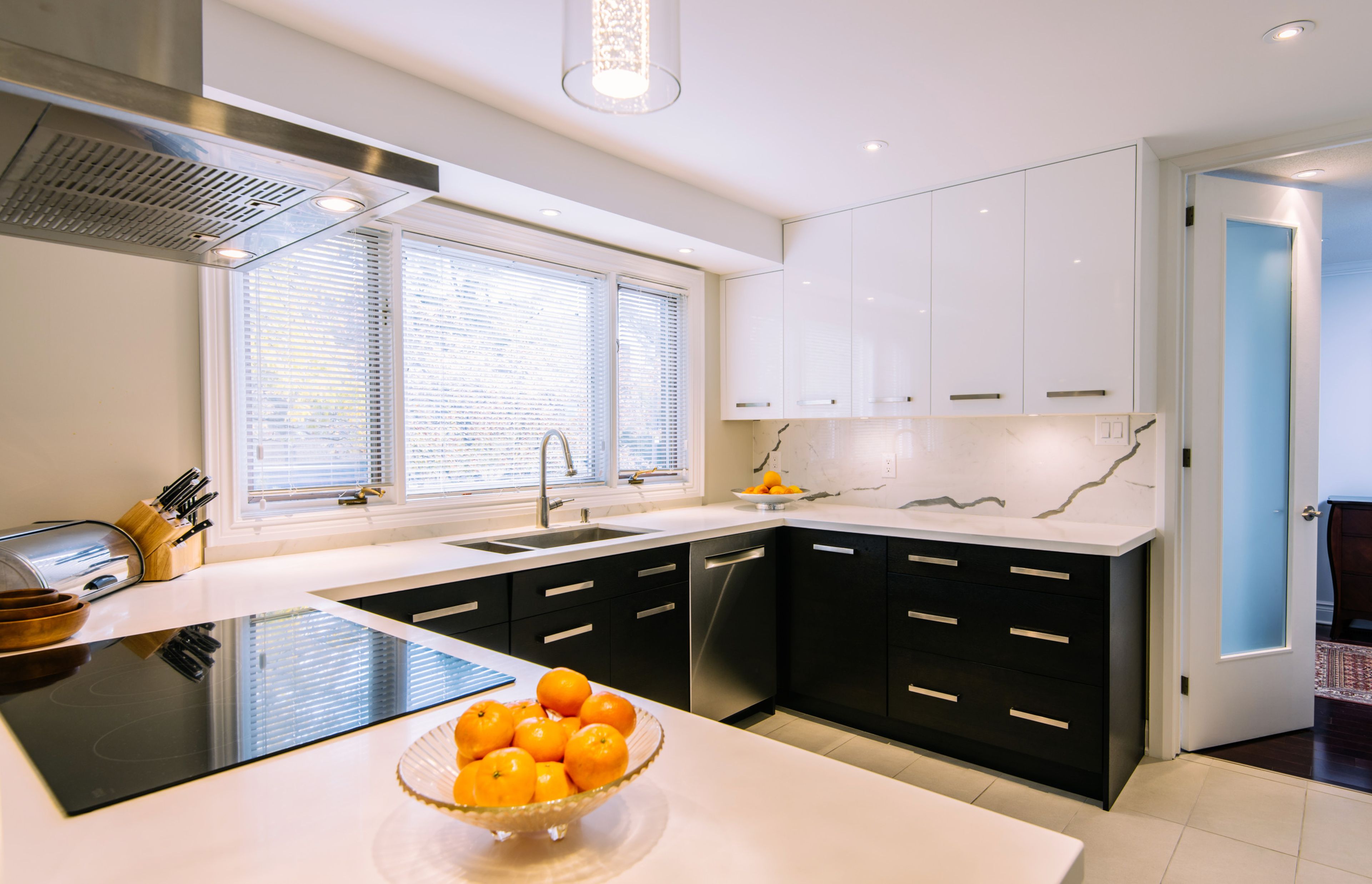 U-shaped kitchen: The pros and cons | Blum Inspirations