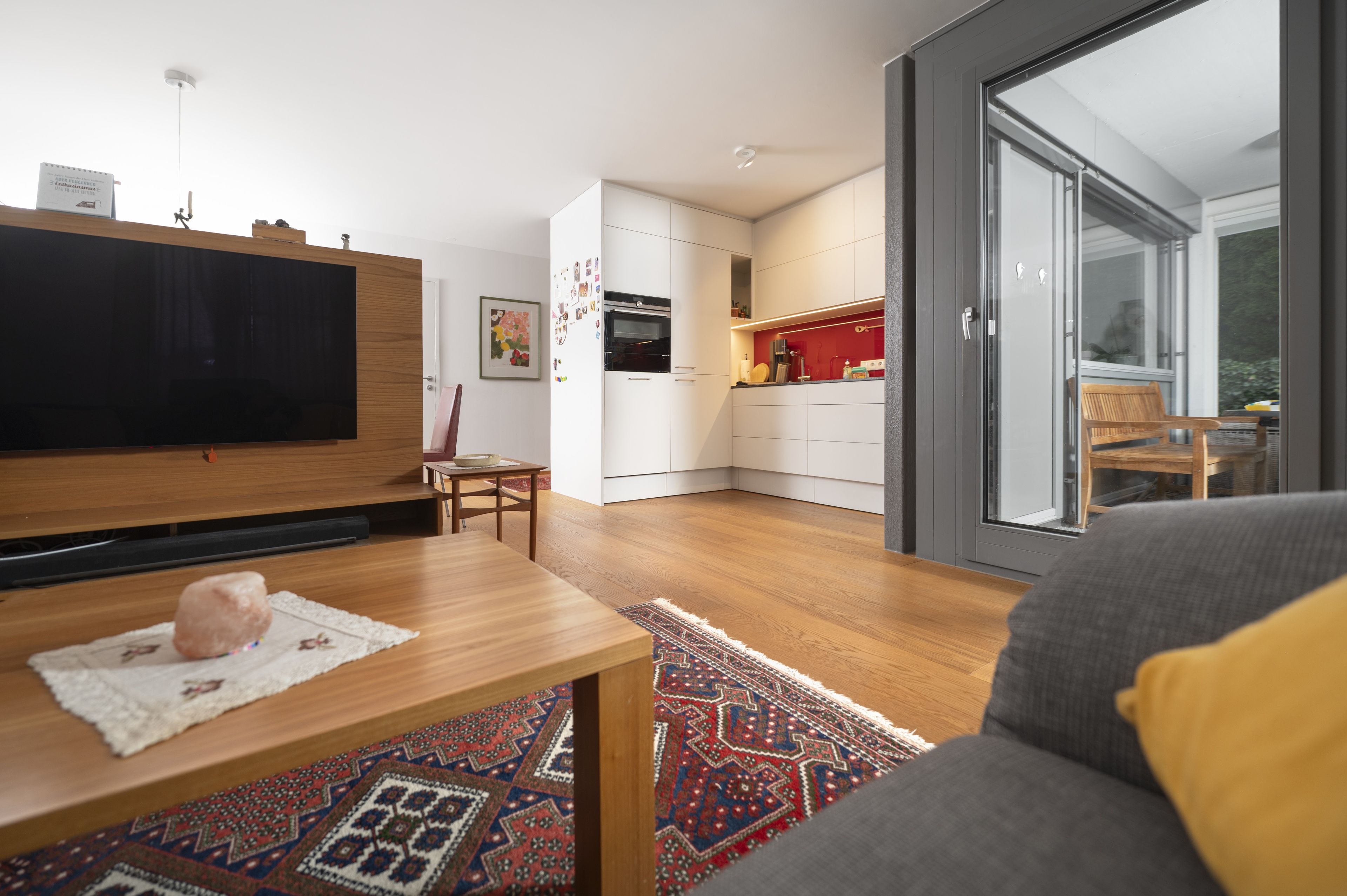 Eine Wohnung mit einer großen Wohnküche