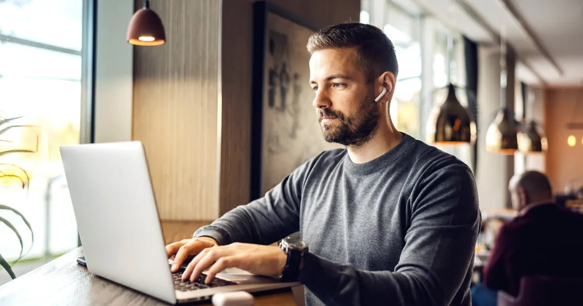 poland redefines length of service blog hero