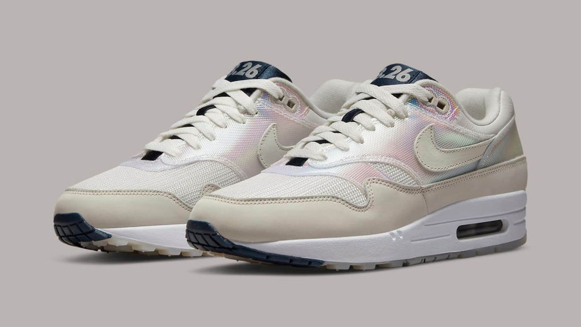 wethenew-nike-air-max-la-ville-lumiere 