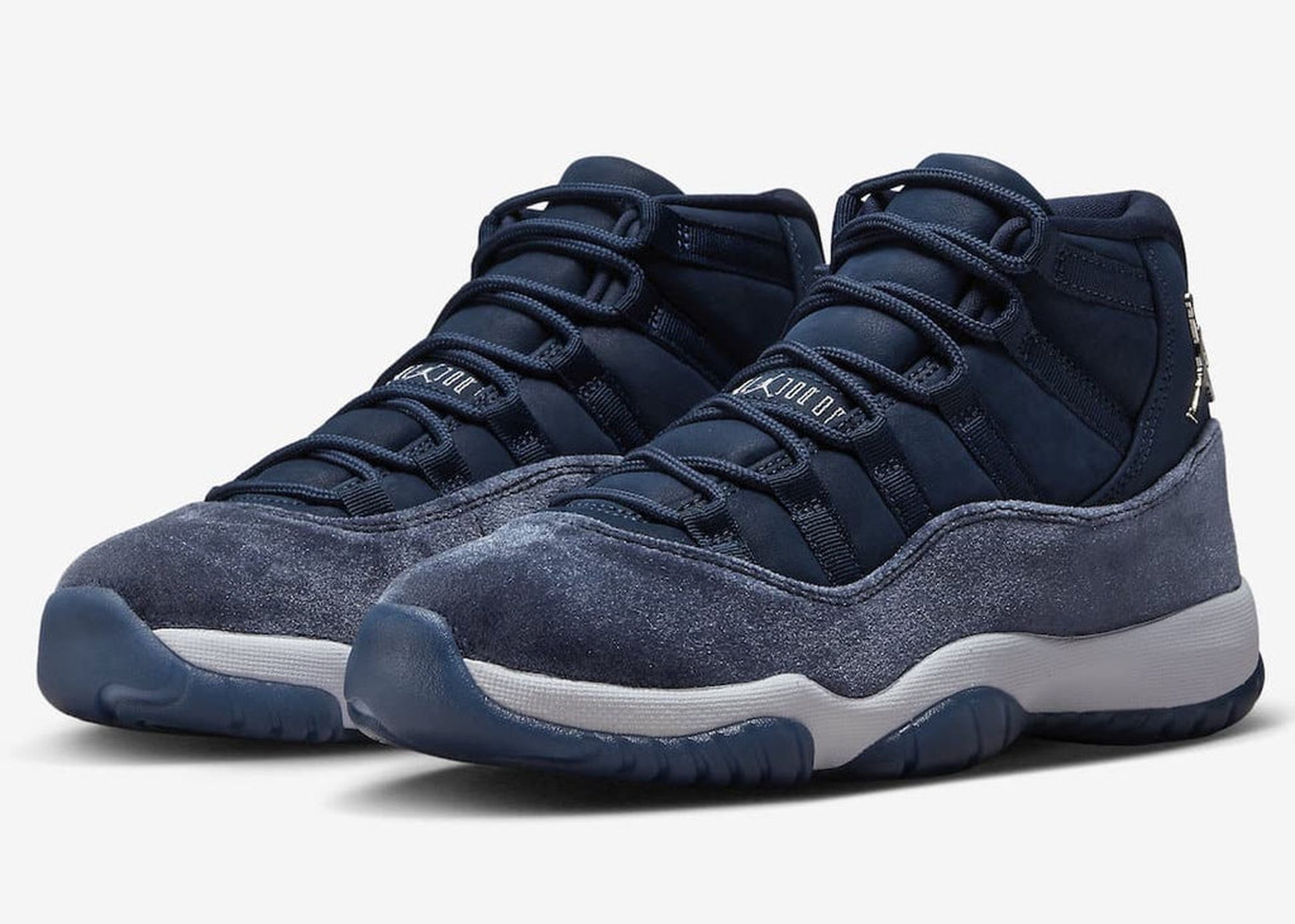air-jordan-11-midnight-navy-sneakers
