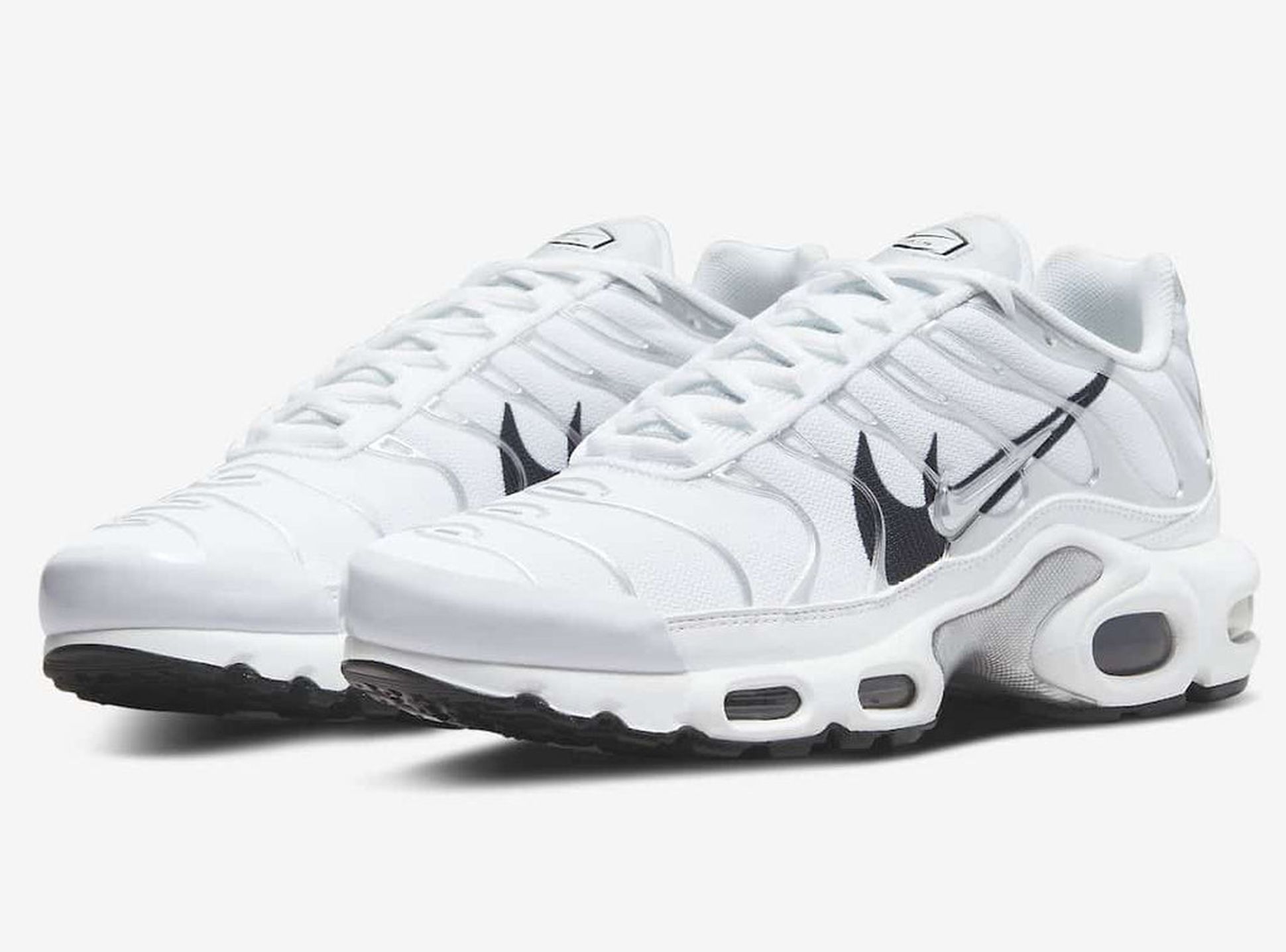 Air Max Plus Silver Swoosh