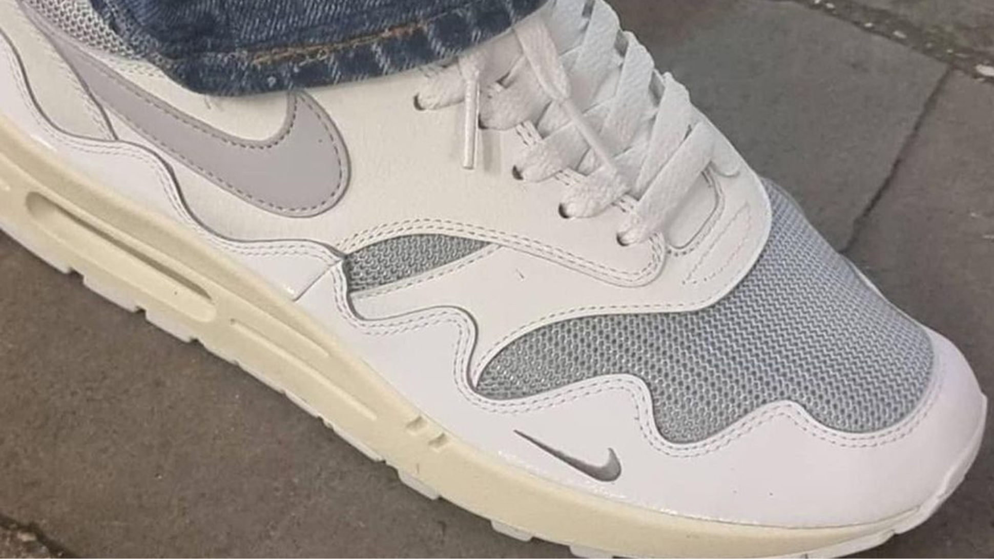 wethenew-air-max-1-white-patta