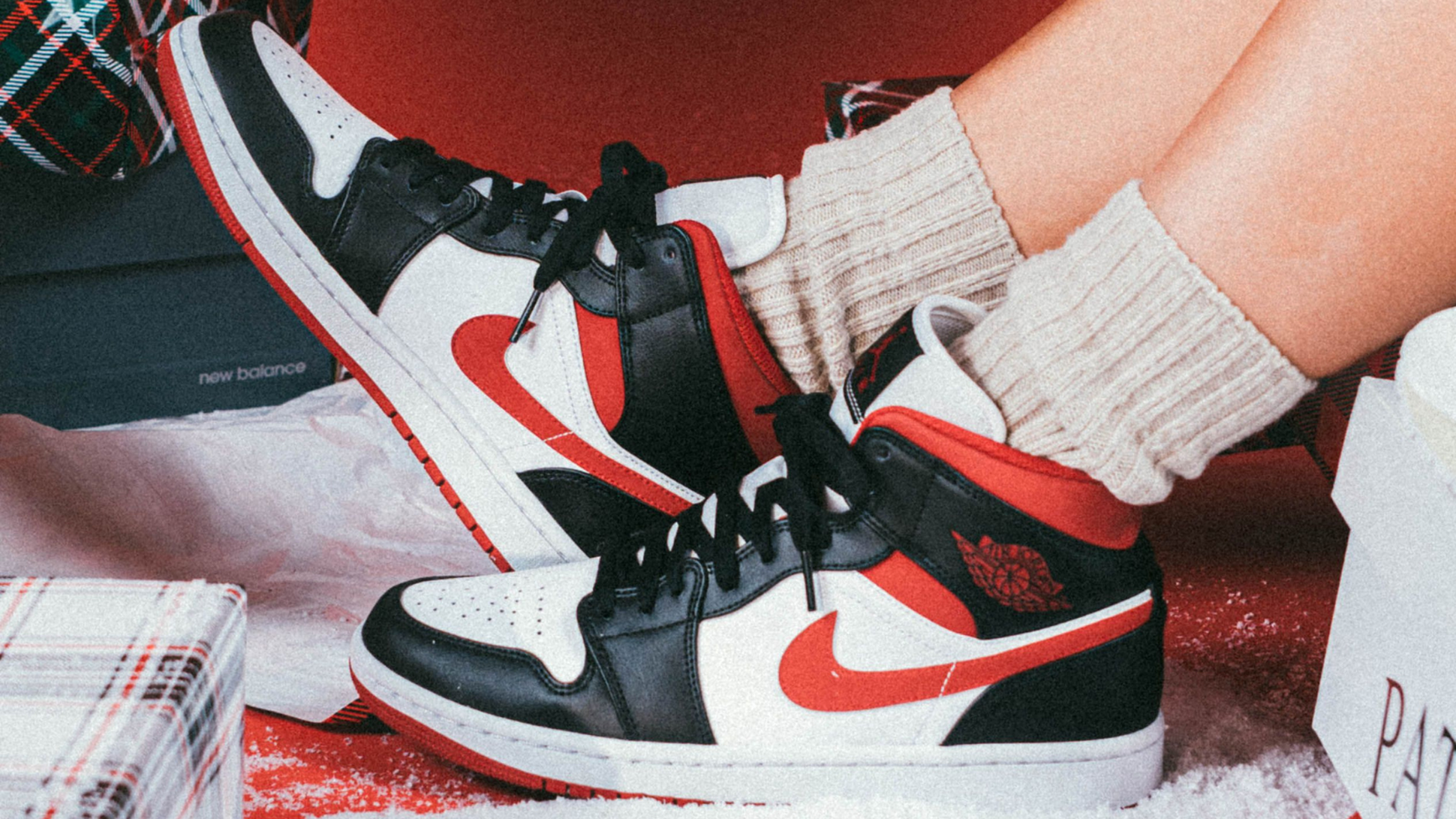 wethenew-air-jordan-1-mid-gym-red-black