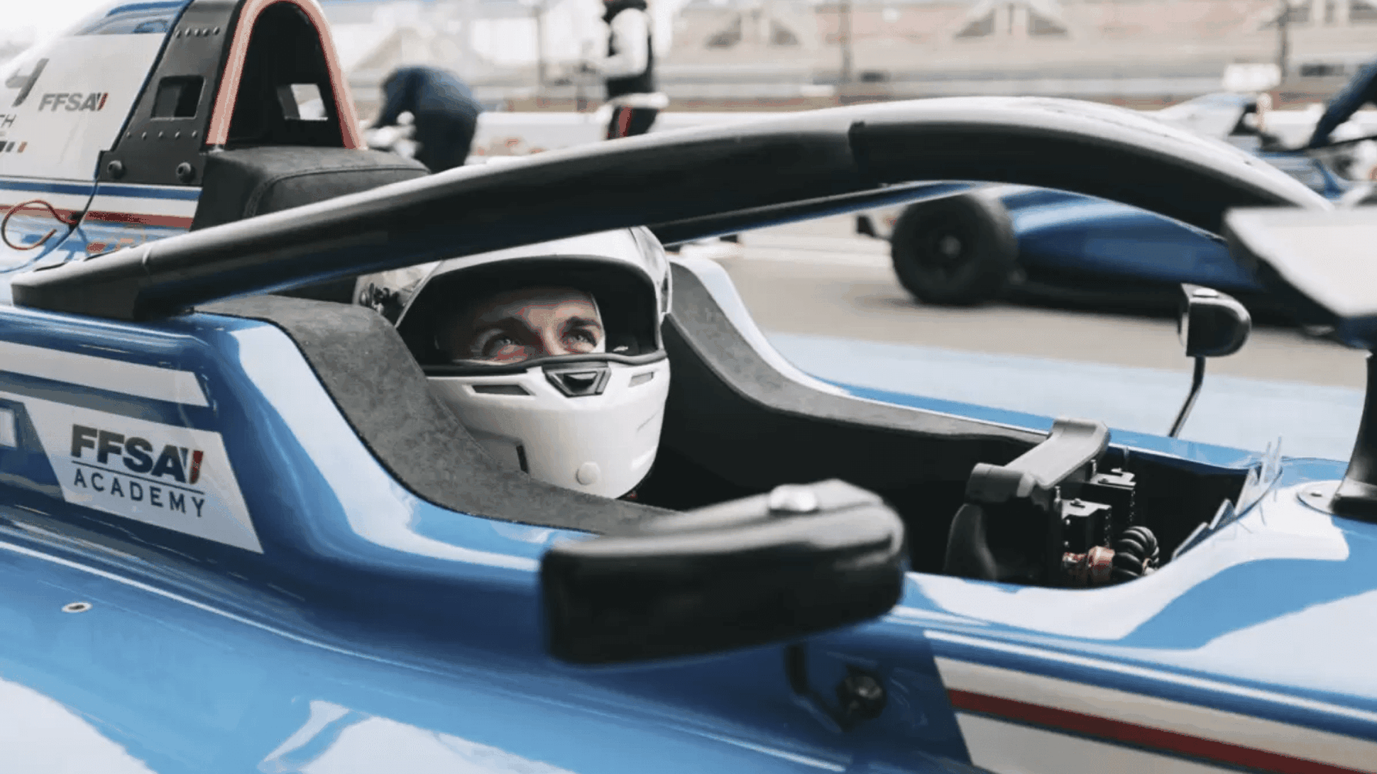 wethenew-gp-explorer-squeezie