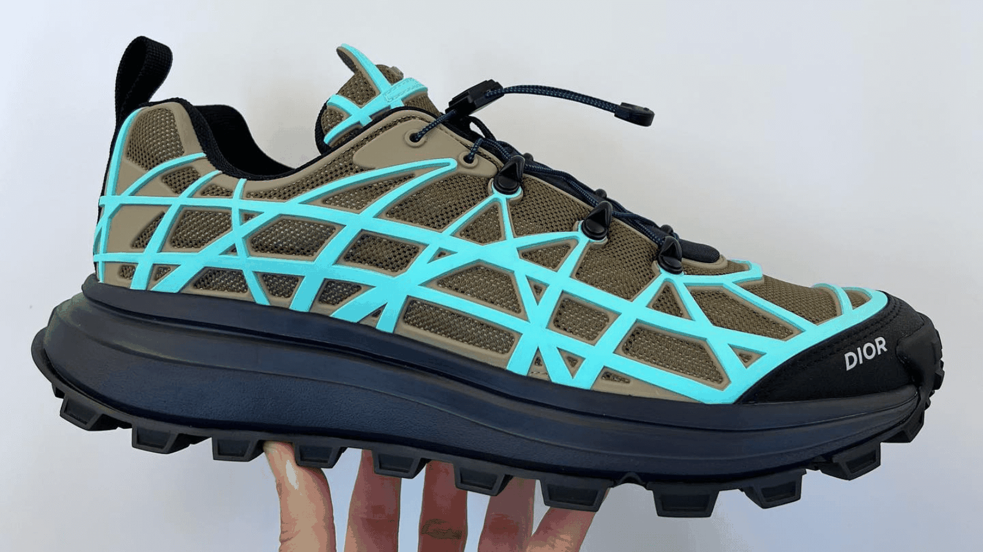 wethenew-nike-pigalle-louis-vuitton-dior-sneakers-fashion-week