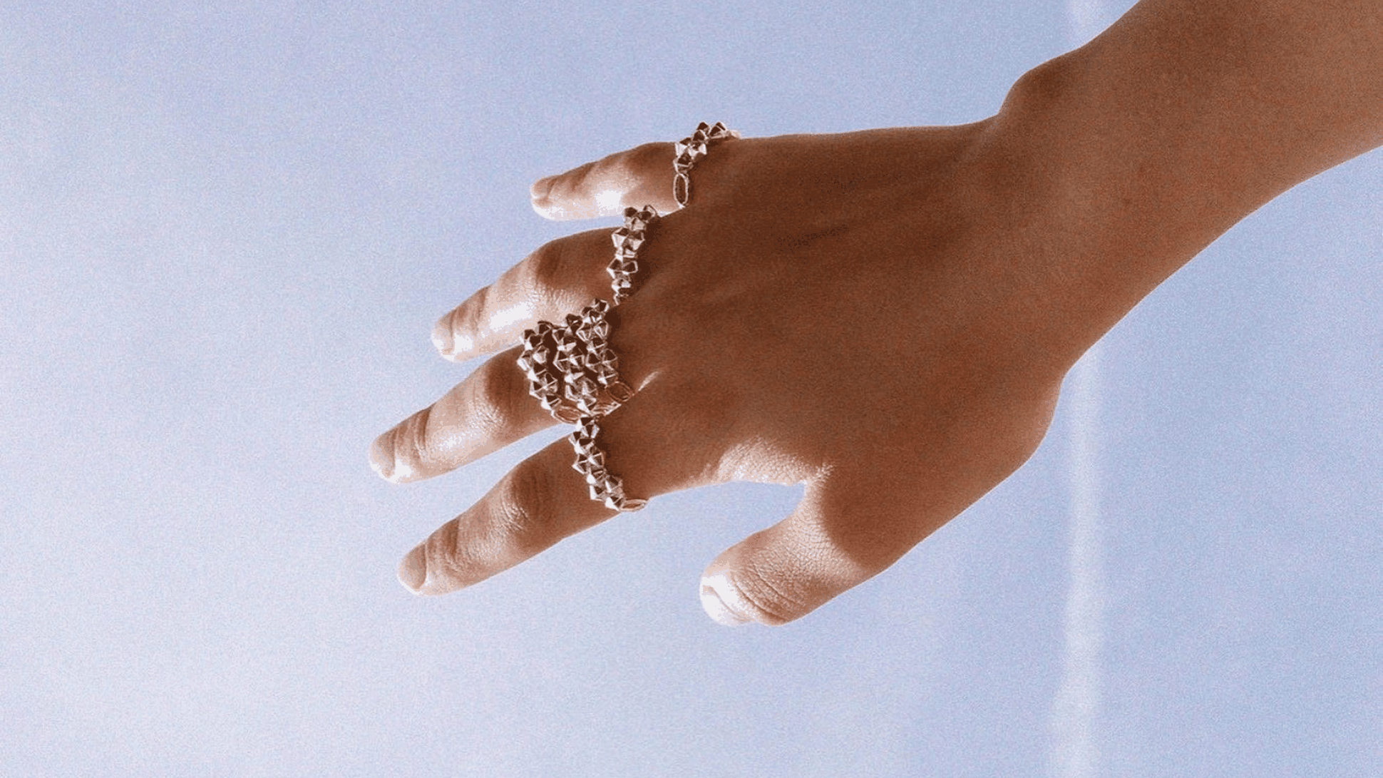 wethenew-bijoux-lys-over-sea