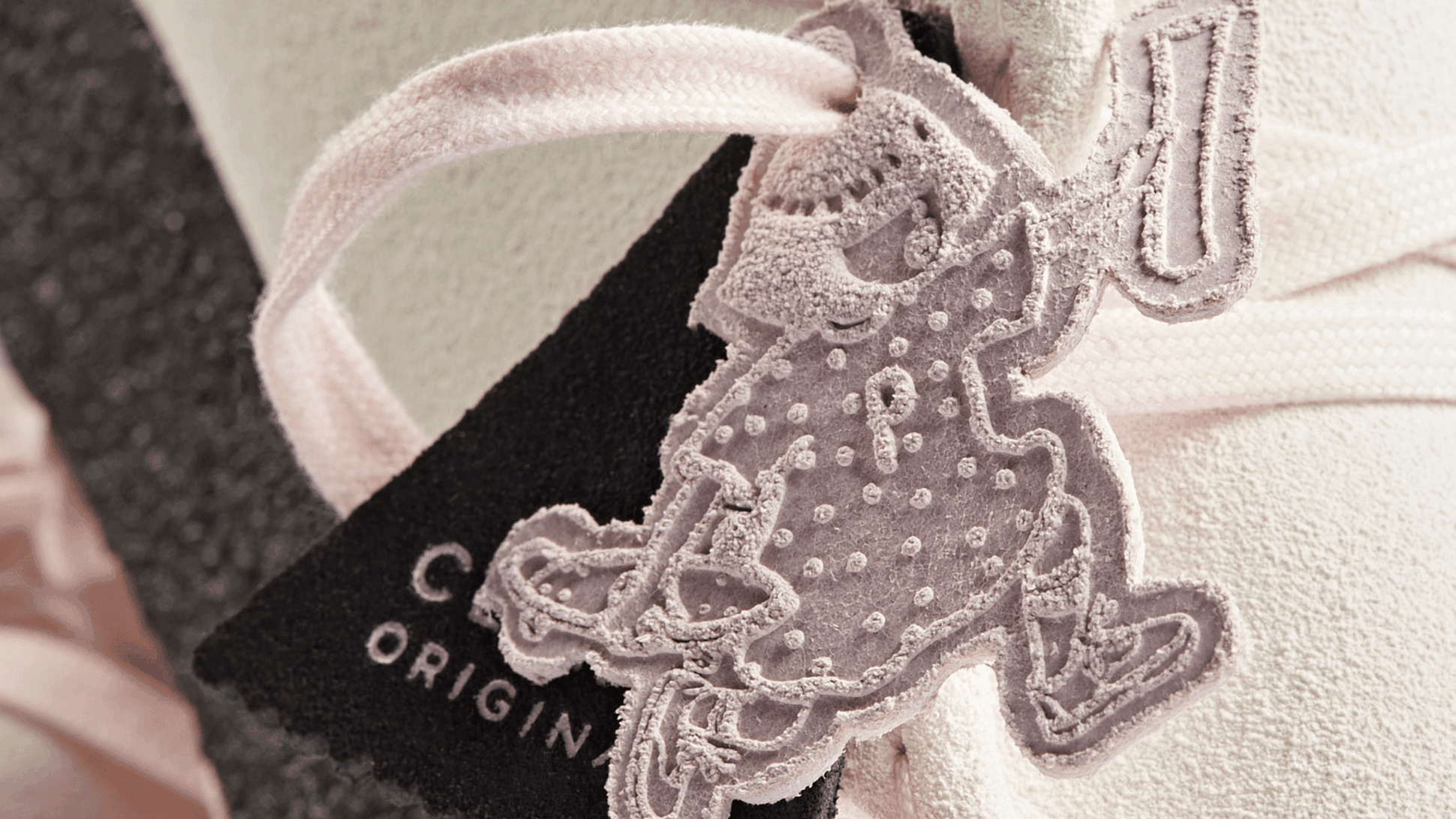 wethenew-clarks-paperboy