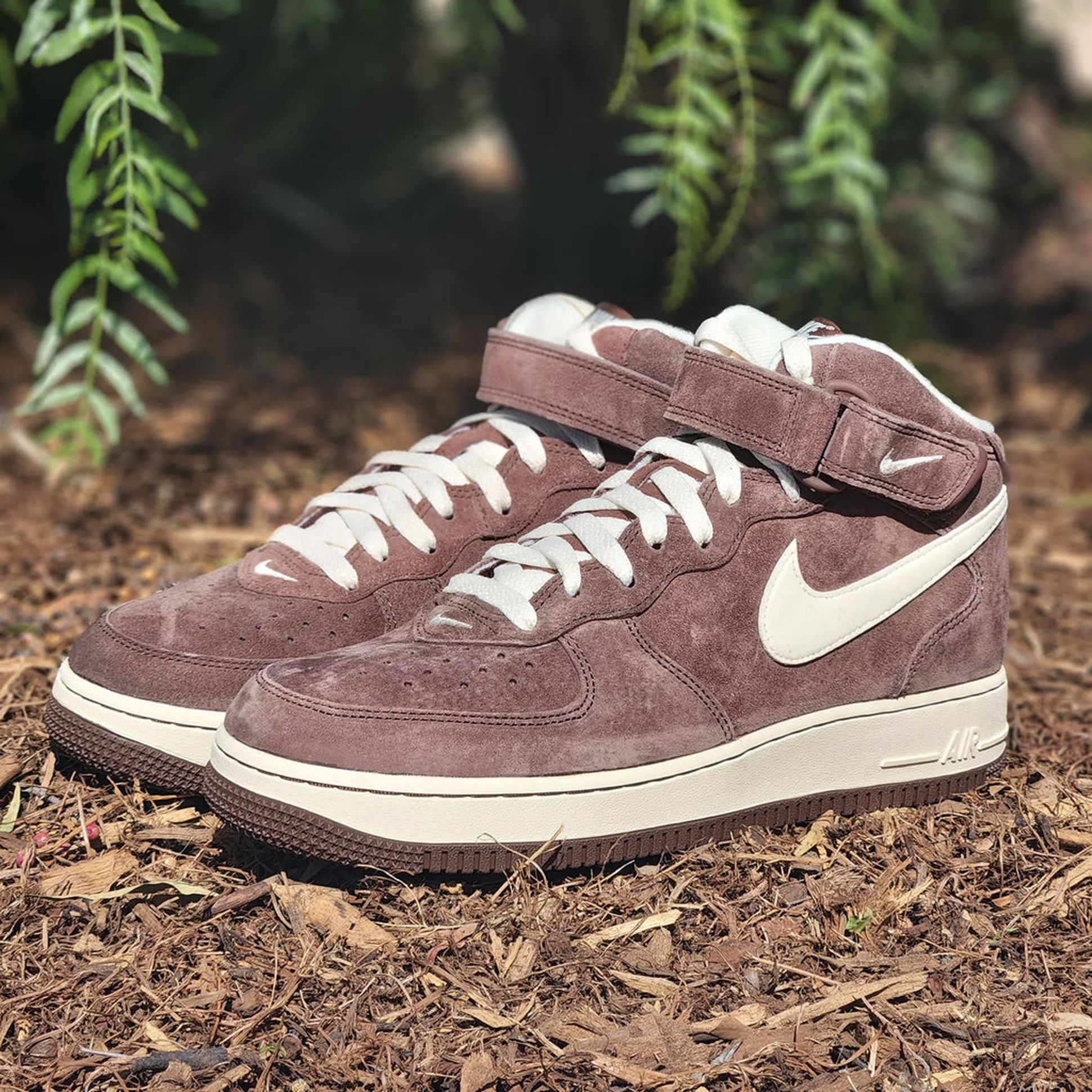 paques-chocolat-sneakers-nike-salomon-adidas-lapin-cloches