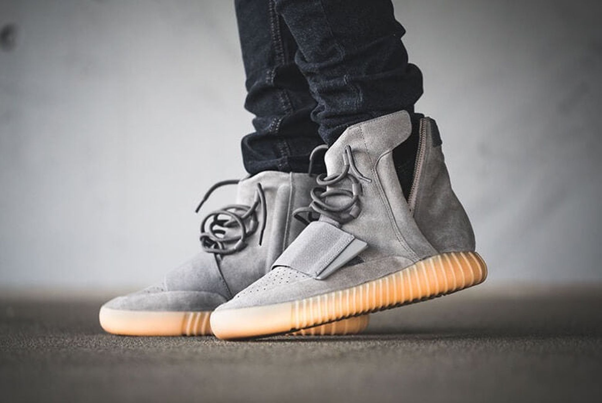 Chaussure kanye best sale west yeezy