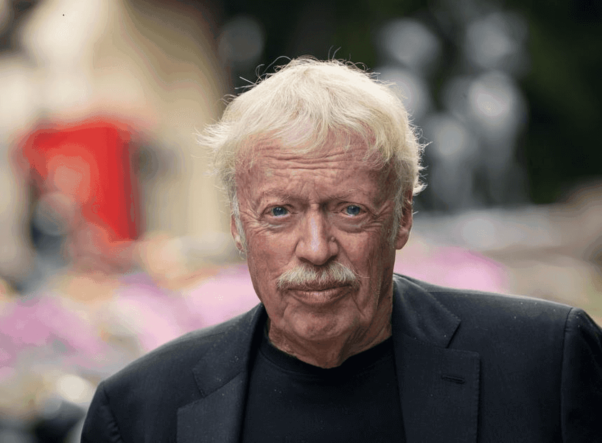 wethenew-Phil-knight-fortune-nike