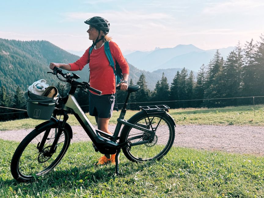 Mit dem Trekking E-Bike ins Spätsommer-Picknick