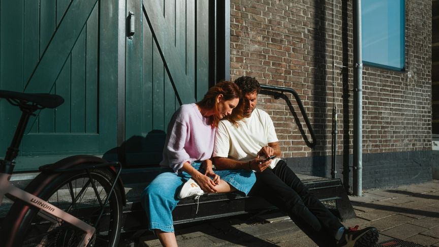 iride-break-man-and-woman