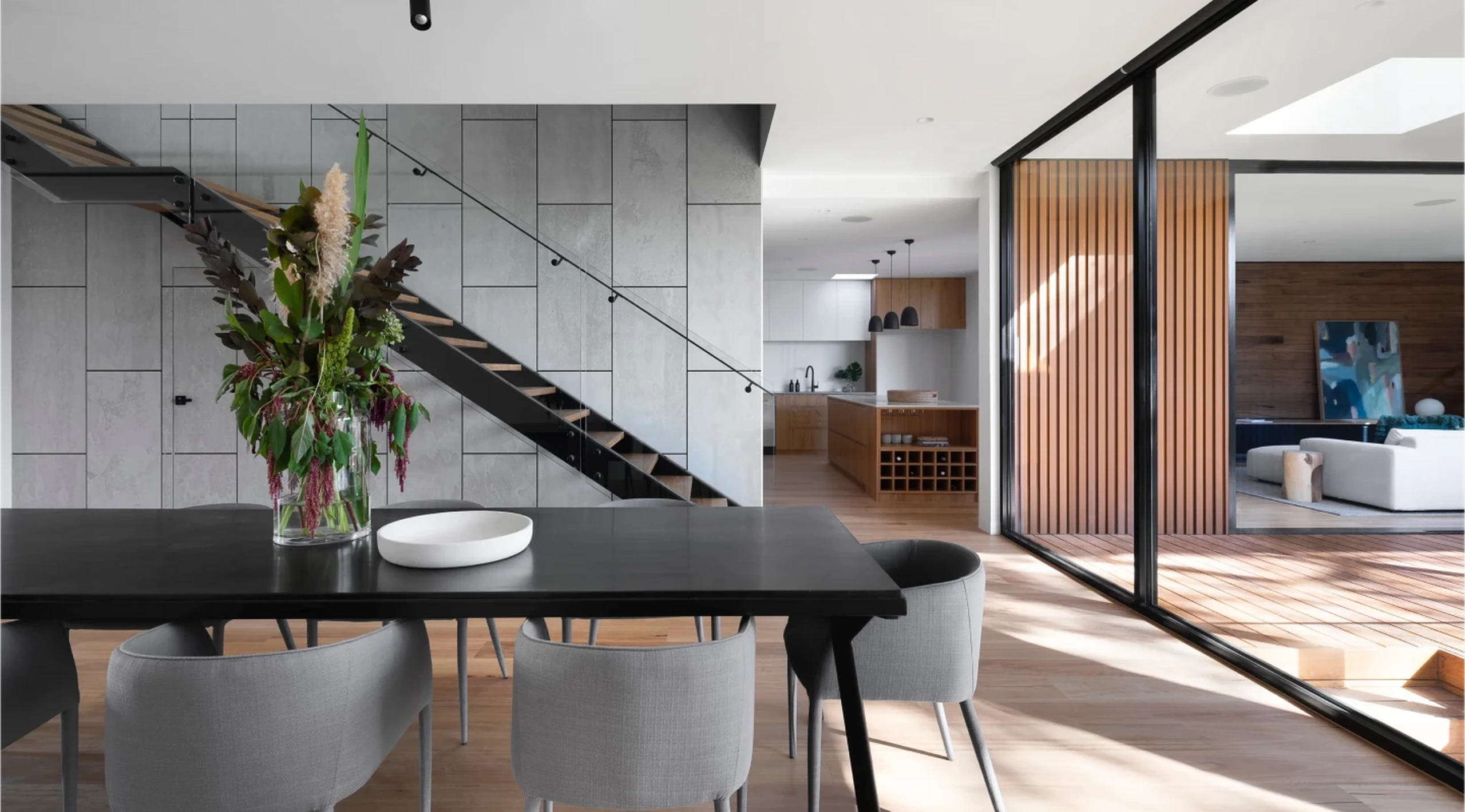 User interface of iDesigner app showing 3D home design feature