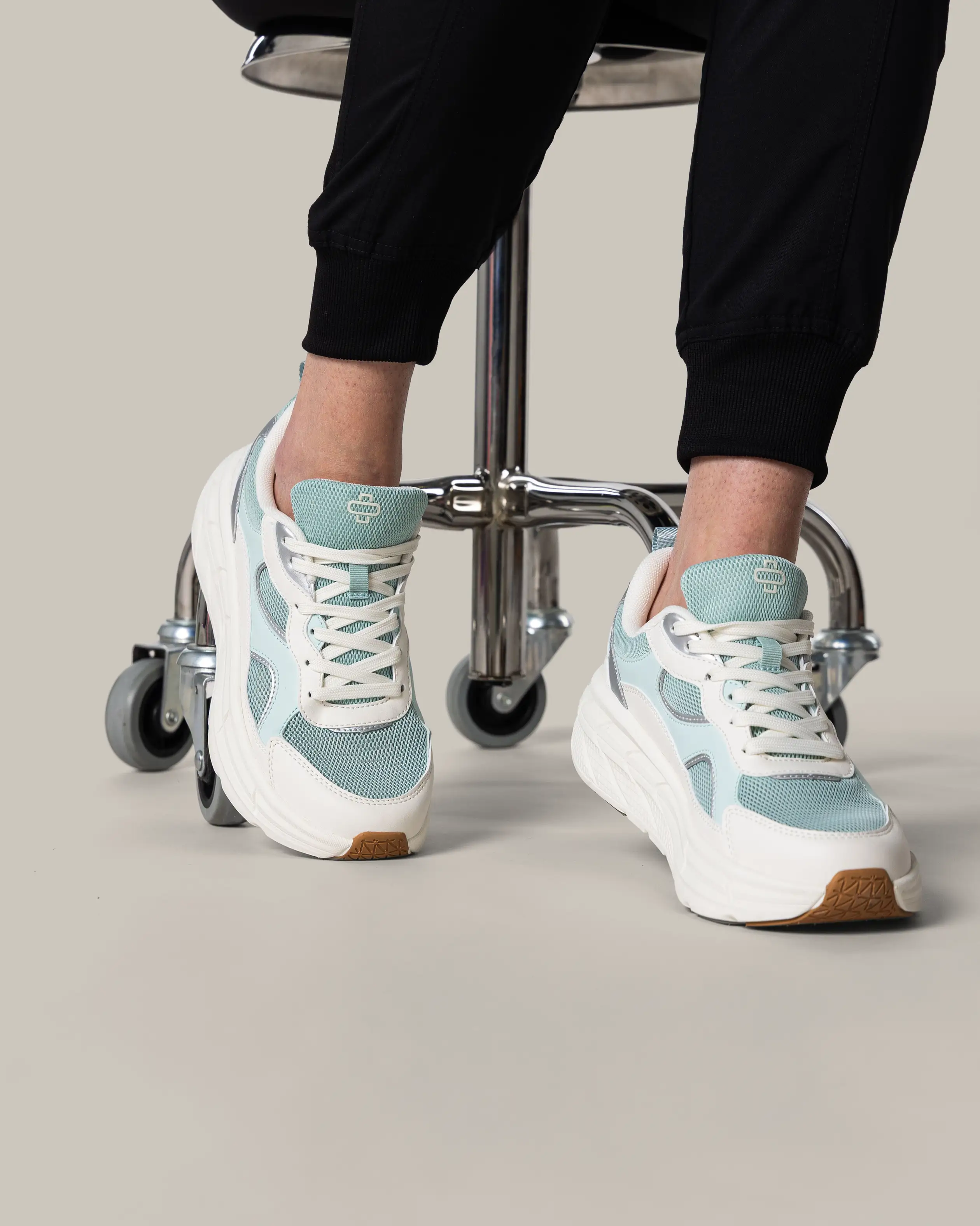 Beez Pulse sneaker – för långa pass | Vårdväskan
