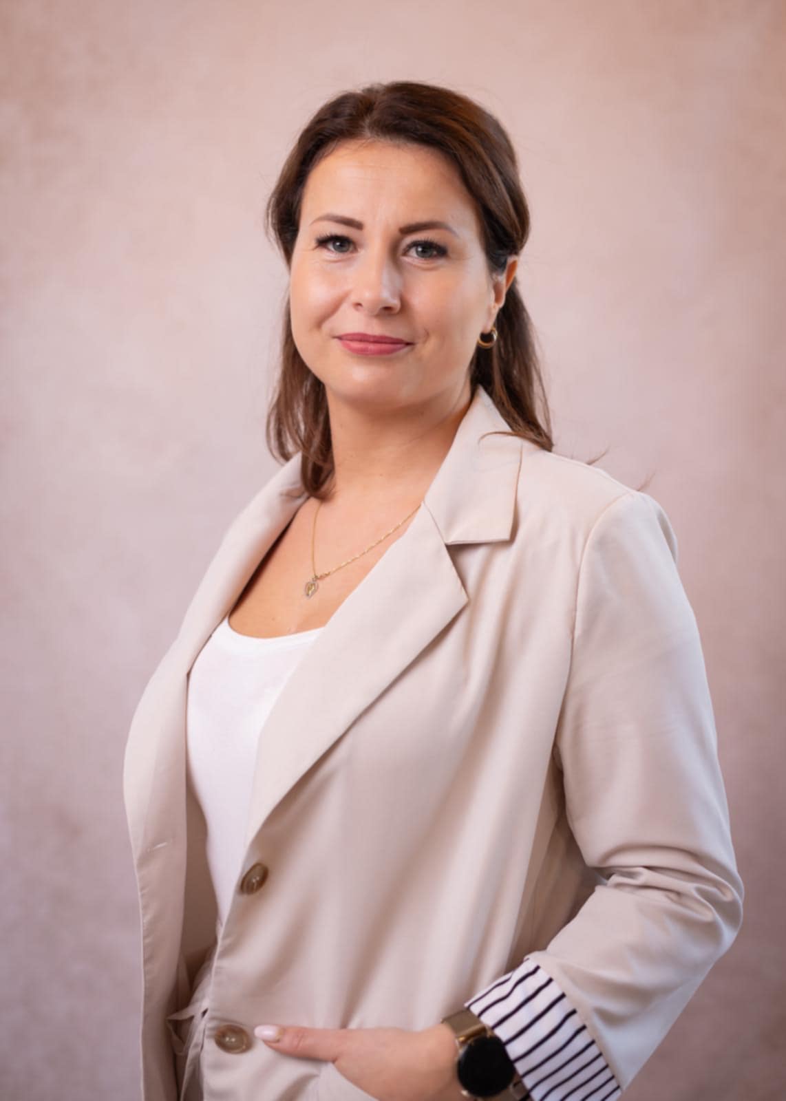 Opiekunka-ae9e48c8-887b-4fc7-9076-5fbd4d7e42c5