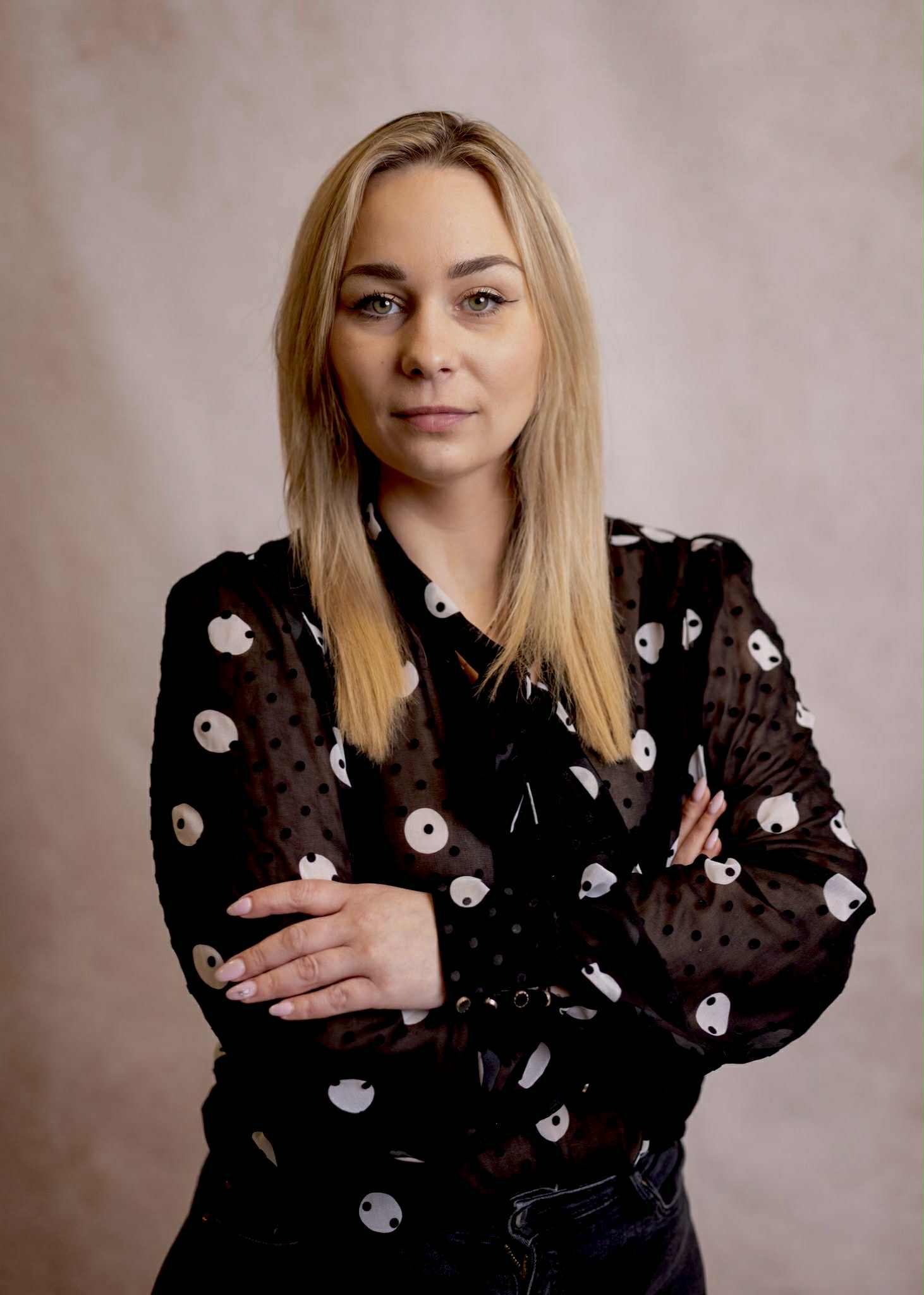 Opiekunka-be8d5047-6df5-4d9f-ac0f-077099a98896