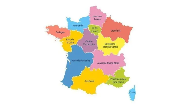 Moyenne des salaires par région (vue synthétique)