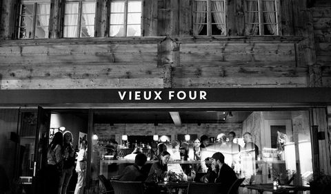 Vieux Four Bar